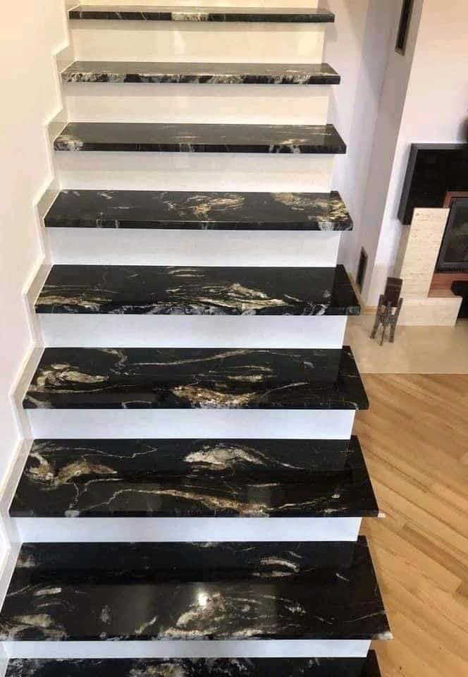 Escalier en pierre naturelle — Style classique — visuel 4