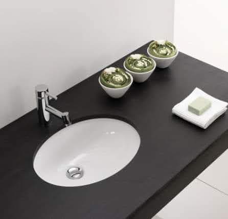 Plan vasque minimaliste en pierre — visuel 2